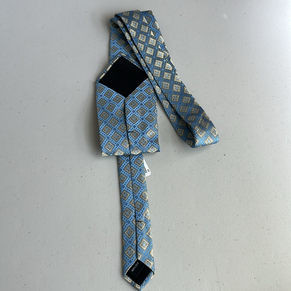 Pronto Uomo Geometric Blue and Gold Tie - Picture 4 of 10